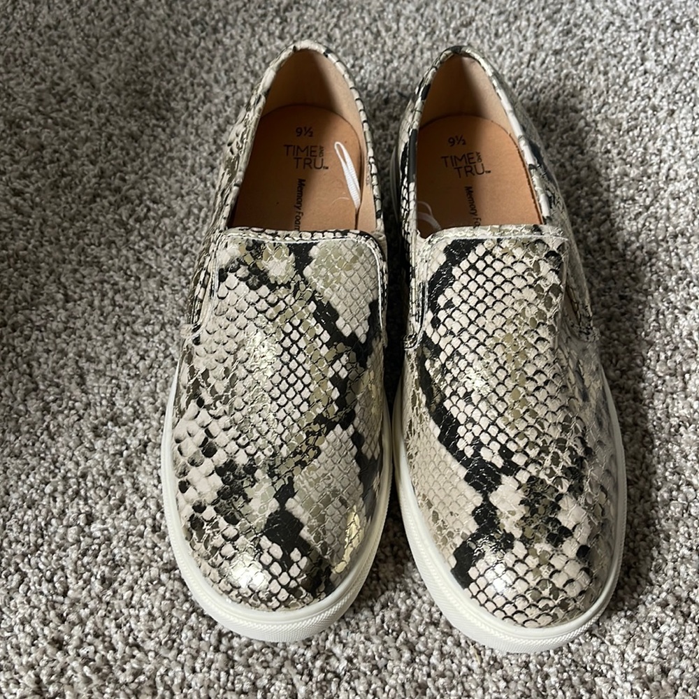 Snakeskin Womens Slip On Shoe
